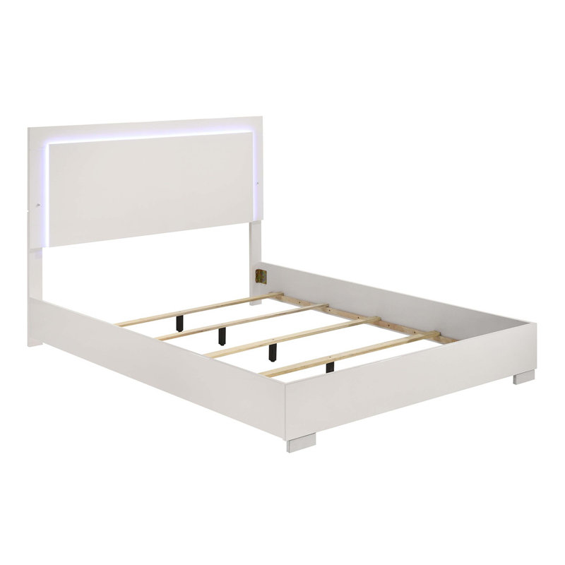 Très grand lit contemporain Eastern avec tête de lit à DEL intégrée, Blanc