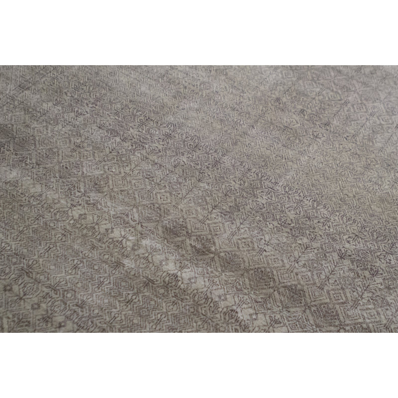 Signature Wool Southwestern Area Rug in Gray