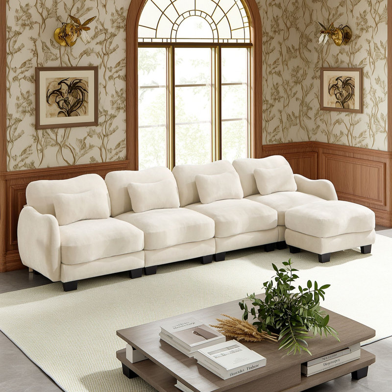 Canapé d'angle modulaire quatre places en chenille avec pouf et coussins lombaires, Beige