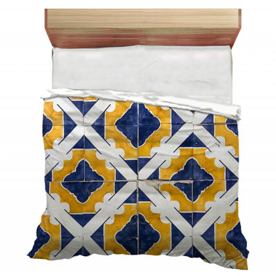 Trendy Floral Plush Microfiber / Polyester Comforter