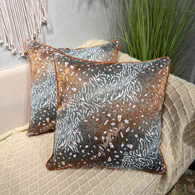 Jacquard Pattern Animal Print Pillow Cover