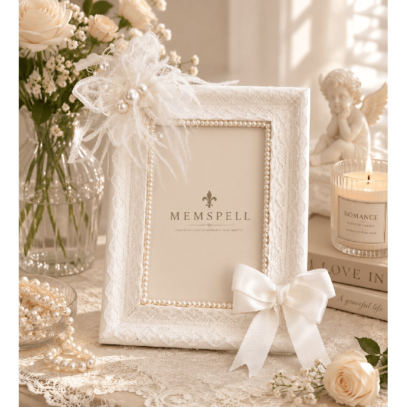 Romance Picture Frame Amelie White