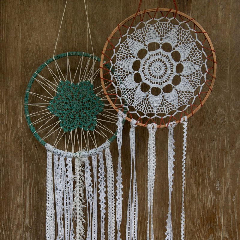Décoration murale fabriquée à la main en crochet