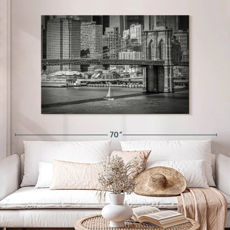 Lilie traversant le pont de Brooklyn, H 34 po x l 51 po