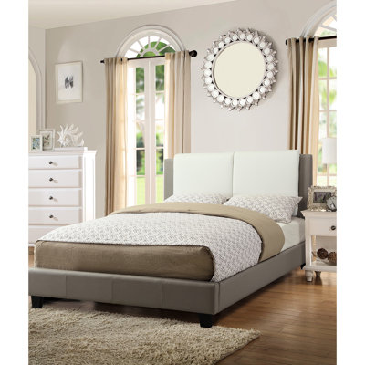 Lit double pleine grandeur avec pieds en similicuir et en plastique, design contemporain, blanc / gris