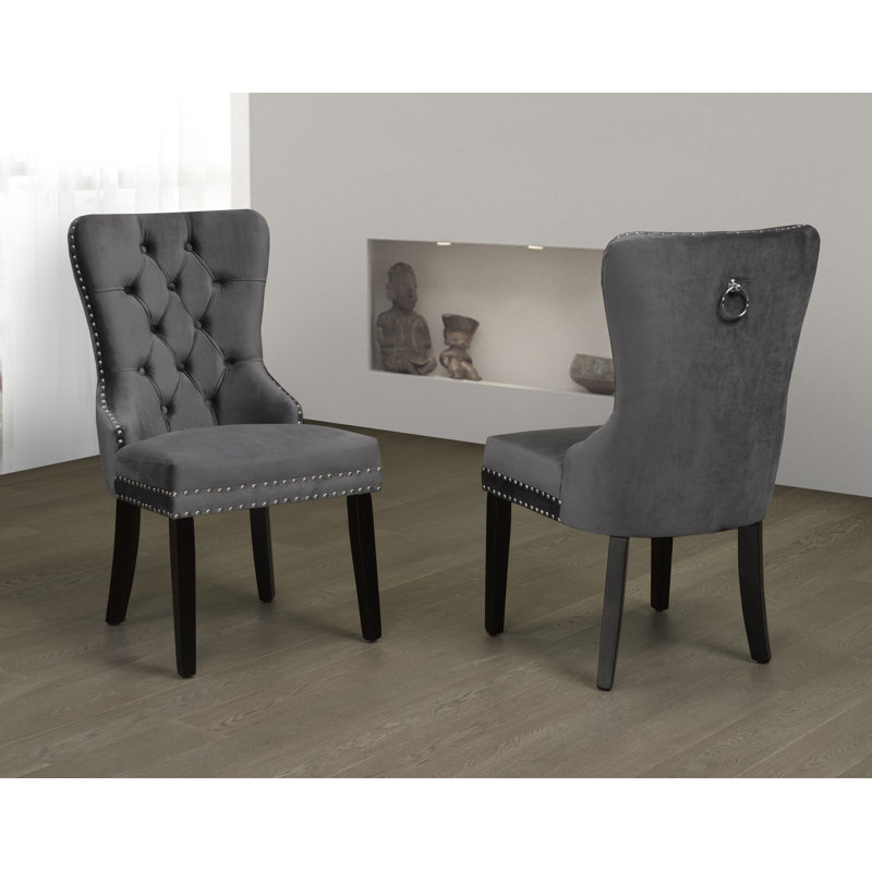 Chaises de salle à manger capitonnées en velours avec garniture cloutée et anneau chromé (ensemble de 2), chaises de salle à manger rembourrées, gris