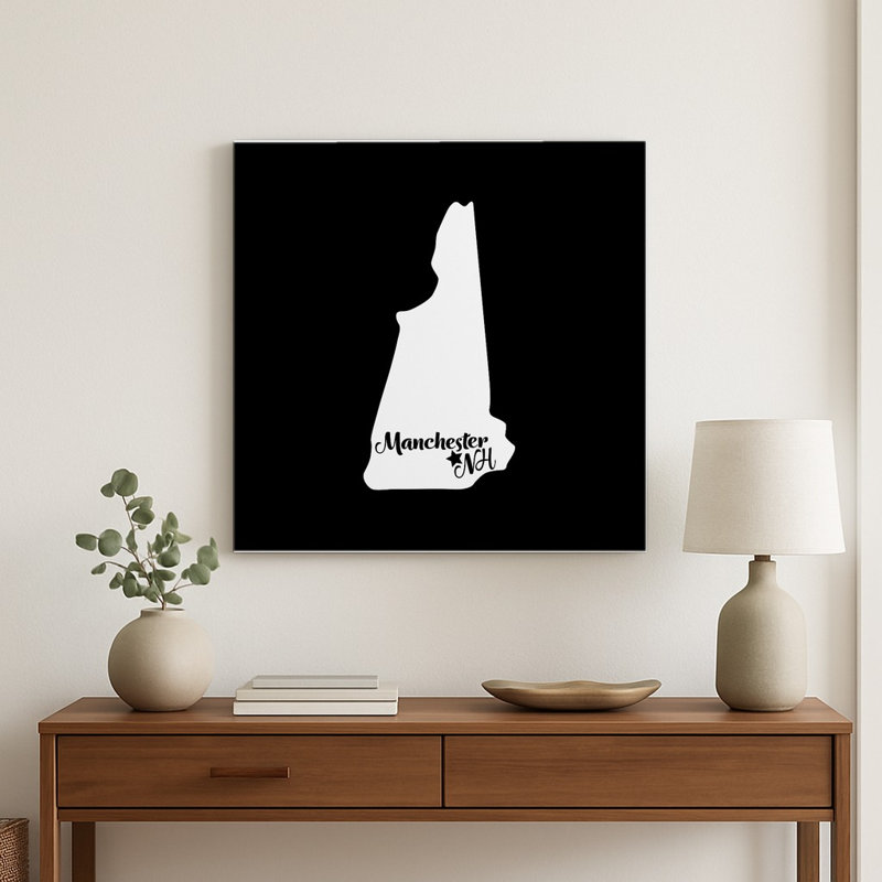 Home Sweet Manchester — Silhouette de l'État du New Hampshire — Décoration murale carrée en métal, 32" H x 32" W