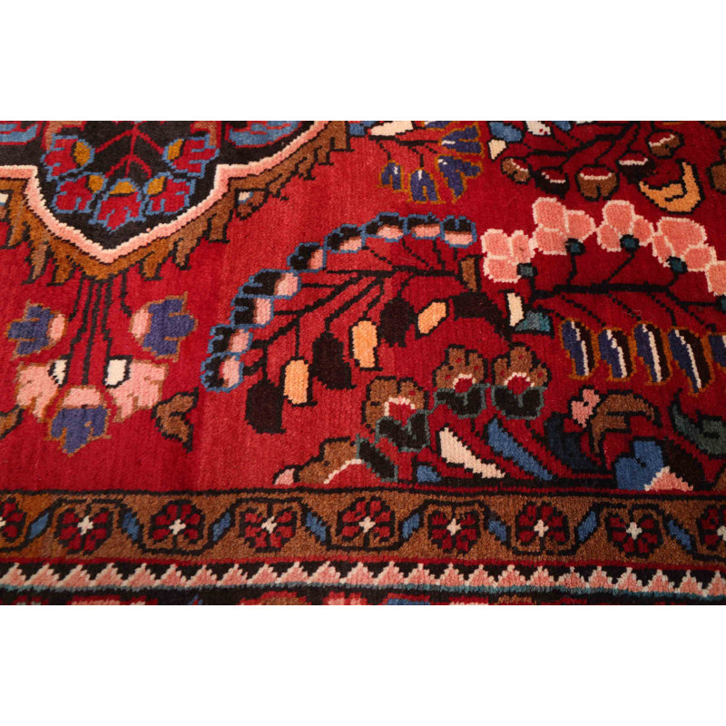 Tapis rouge Anadol 5 pi 3 po x 7 pi 5 po