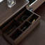 Table de maquillage de style italien avec rangement minimaliste