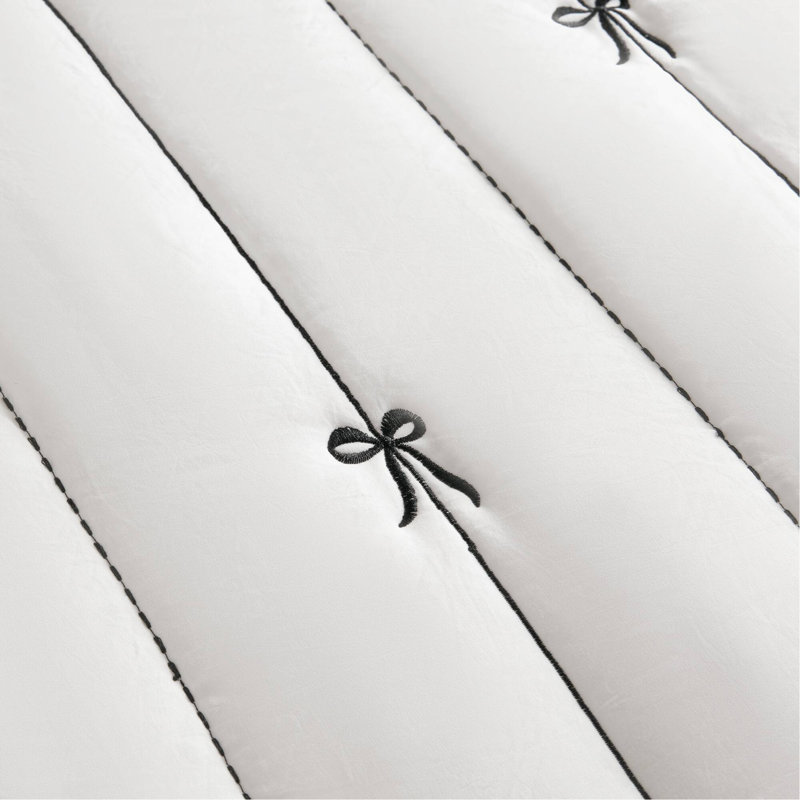 3- Piece Full/Queen Quilt Mini Set, White+Black