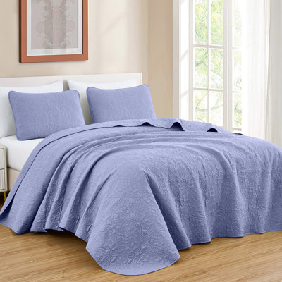 Luca 3-Piece Lightweight Microfiber Oversized Bedspread Set