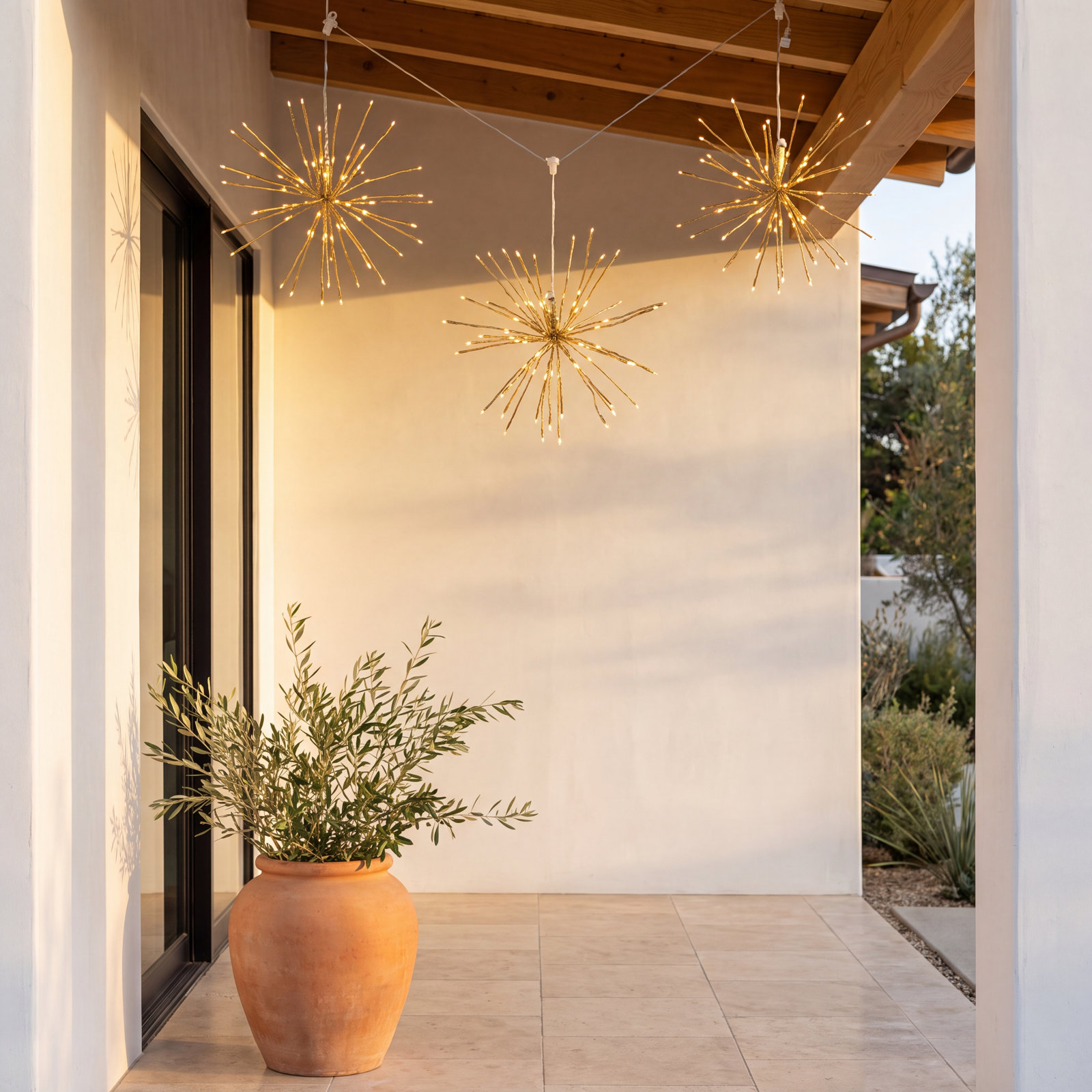 15'' LED Lighted Trees & Branches, Gold