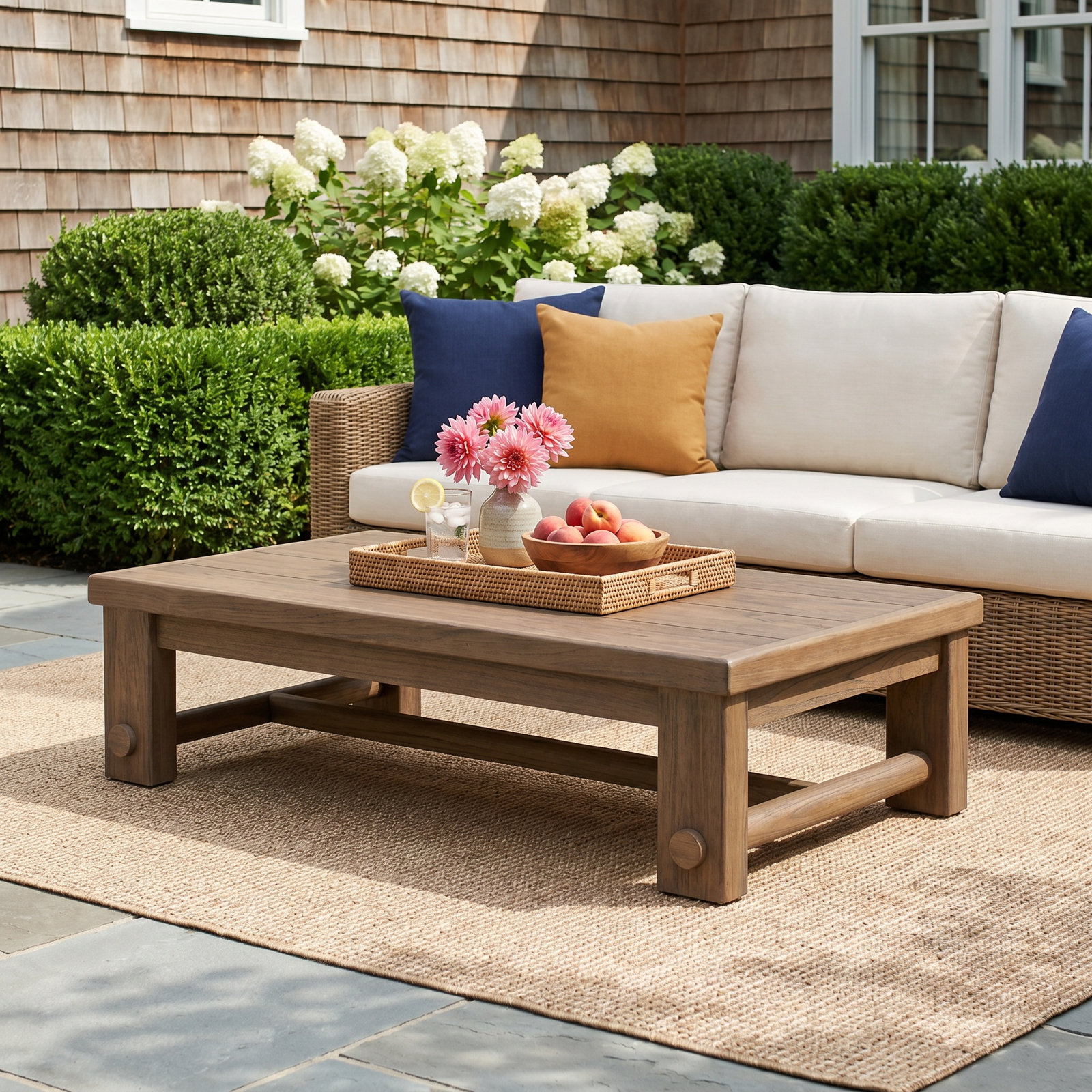 Lumi Outdoor Coffee Table