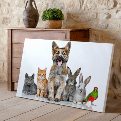 Toile, scène charmante mettant en vedette un groupe diversifié d'animaux de compagnie, art mural