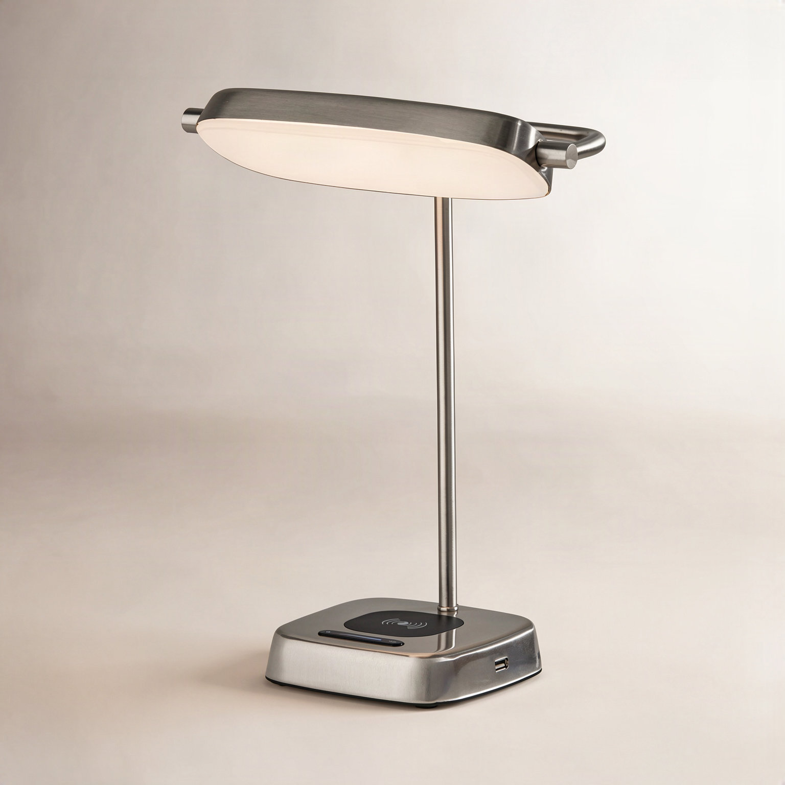 Metal USB Desk Lamp, Brushed Steel, Brushed Steel w. Frosted Diffuser