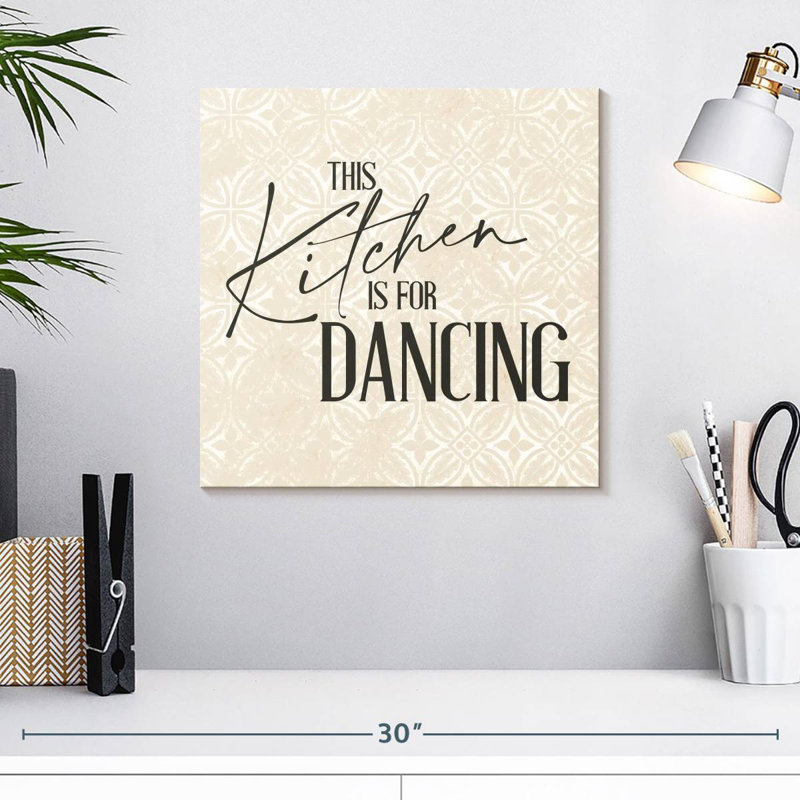 Tergel Kitchen Dancing, H 16 po x l 16 po