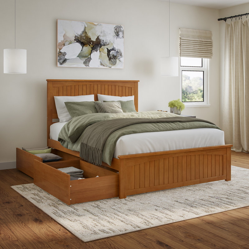Lit plateforme en bois massif Kindig Cottage avec pied de lit et tiroirs de rangement assortis, Grand, Caramel clair