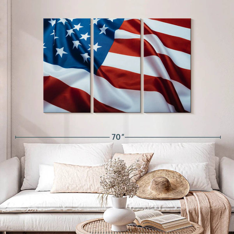 Borges Ruffled American Flag, 32" H x 50" W
