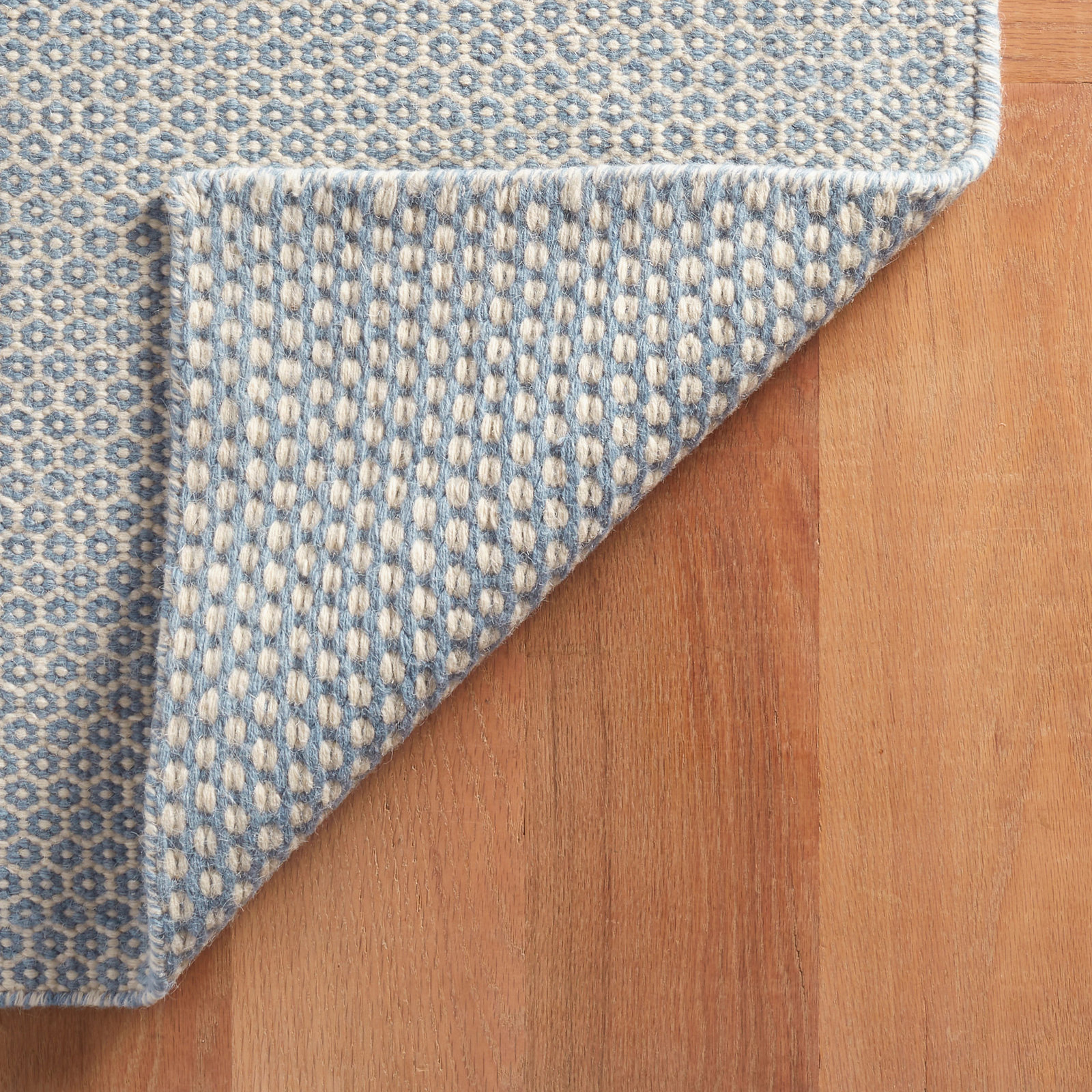 Honeycomb French Blue/Ivory Handwoven Wool Rug, Rectangle 4' x 6', French Blue/Ivory