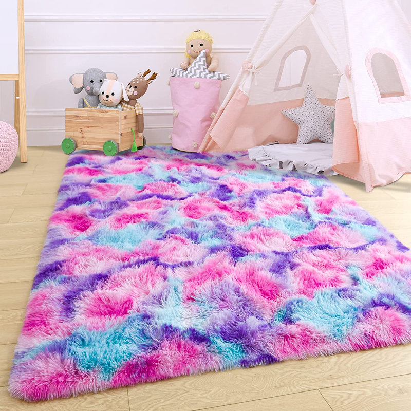 Sinjin Shag Area Rug in Colourful, Rectangle 4' x 6'