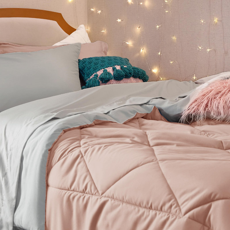 Best Seller Bedsure Comforter Set Reversible Bedding for All Seasons-89GSM, Twin Comforter + 2 Additional Pieces, Blush Pink