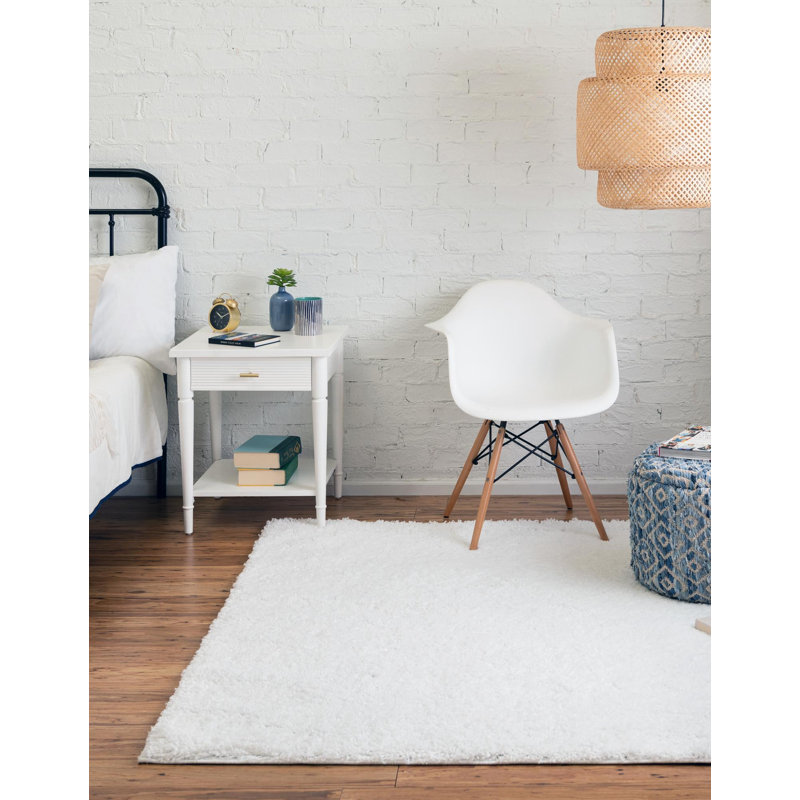 Tapis blanc neige , Carré 7 pi 10 po