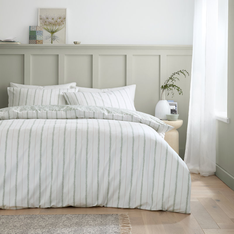 Scallop Floral 200 Thread Count Cotton Percale Reversible Duvet Cover Set, Single Duvet Cover Set + 1 Pillowcase