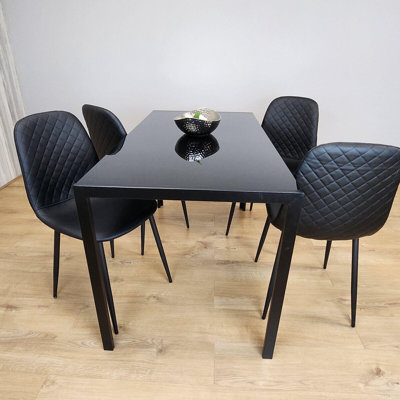 Lindon 4 - Person Dining Set