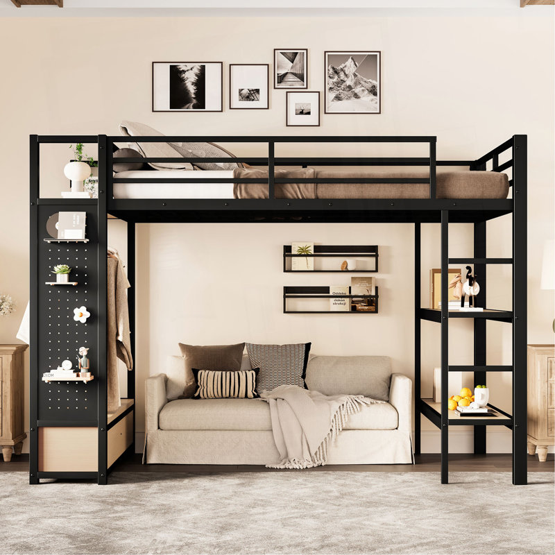 Structure de lit double pleine grandeur avec garde-robe, lit mezzanine en métal avec tablettes de rangement et panneau perforé, noir