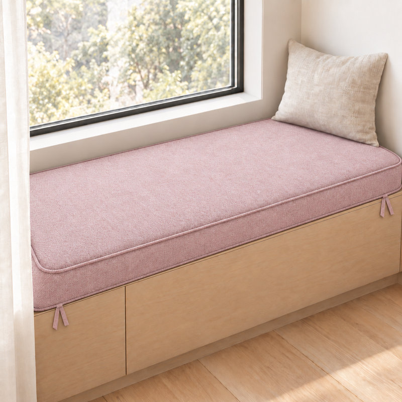 Coussin de banquette sur mesure de 7,6 cm de haut avec double passepoil et 2 attaches pour banquette de salle à manger ou coin repas.