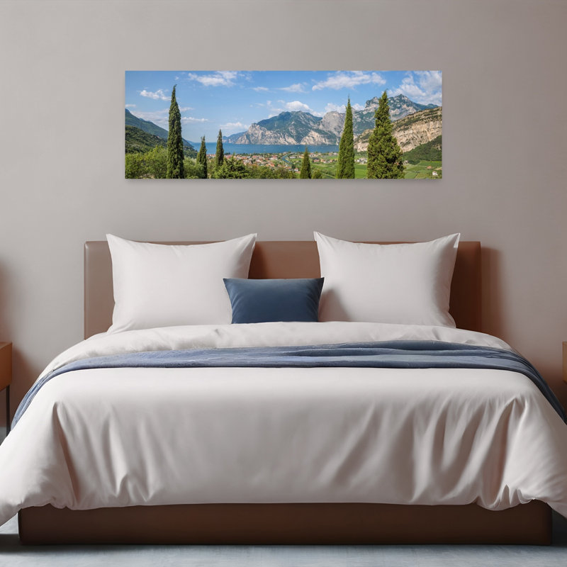 Lac de Garde, cyprès, vue, contemporain, cyprès, paysage, montagne, art mural, H 16 po x l 48 po