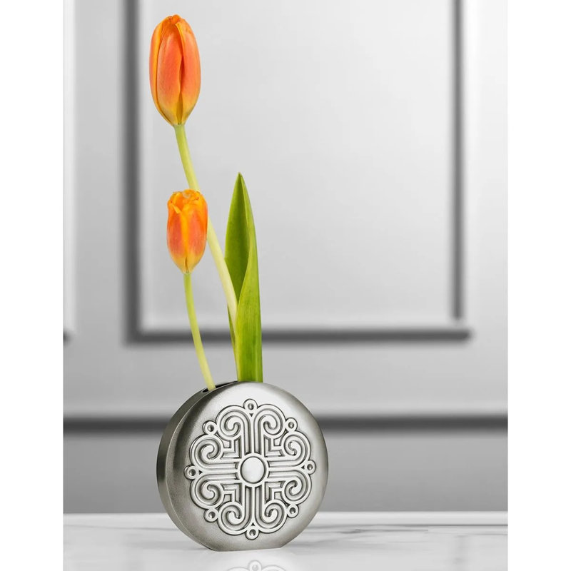 Vase de table en étain