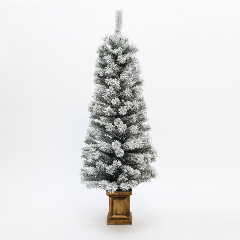 Arbre de Noël artificiel vert et givré pré-éclairé en pot décoratif, à pile ou à brancher, tailles 4 pi ou 5 pi, 4'