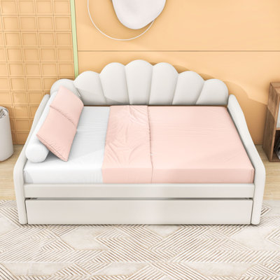 Tamez Full Wooden Daybed Frame with Shall Shaped Backrest and Trundle by Mercer41
