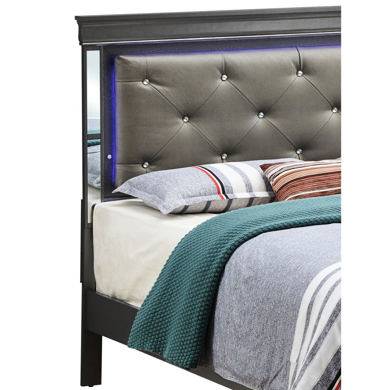 Très grand lit transitionnel noir métallique - construction en métal pour une stabilité de 83,9 po La structure de X 77,88 x 54,36 po offre amplement d'espace de couchage, profondeur, profondeur, hauteur