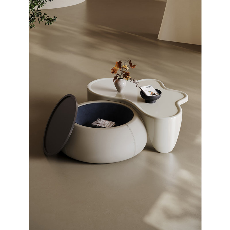 Table basse de style italien minimaliste