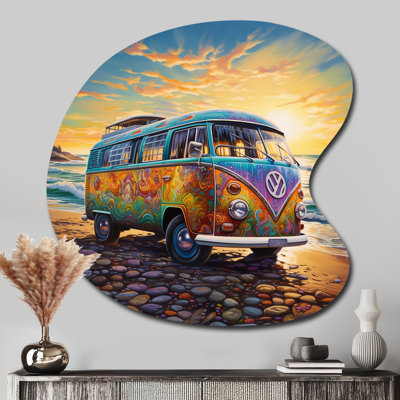 «Magic Hippie Bus On The Beach - Car Van Drop Shape», art mural en métal asymétrique