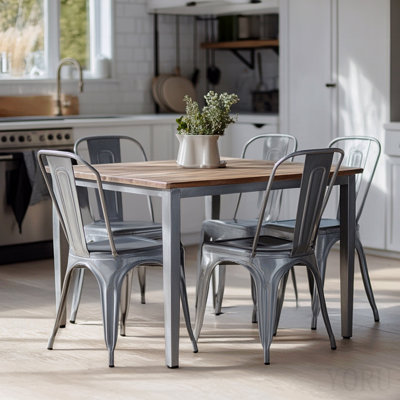 Set Of 2 High Gloss Silver Industrial Metal Dining Chairs 18 Inch Seat Height Stackable Indoor Outdoor, Lightweight Easy-Clean Surface, Easy Assembly, Durable Modern Design, For Kitchen Cafe Bar