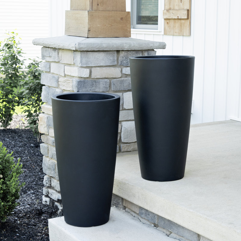 Tall Onyx Black Resin Round Indoor/Outdoor Planter