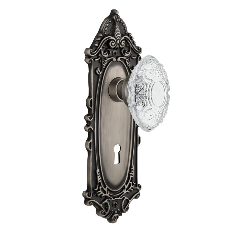 Plaque victorienne avec trou de serrure décoratif et bouton victorien en cristal, Étain antique, 2 3/8 po