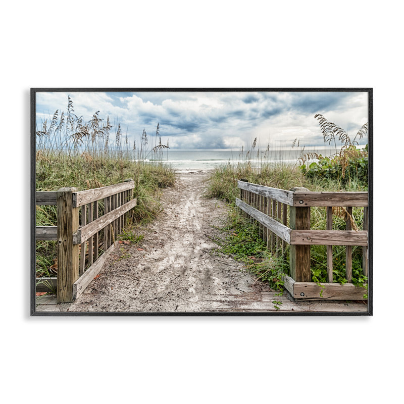 Giclée encadrée par une clôture de plage, design par Mary Lou Johnson, H 20 po x l 30 po, Giclée encadrée noir minuit
