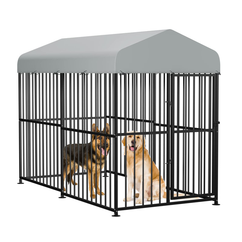 Metal Yard Kennel With Door, 71" H x 93" W x 47" D