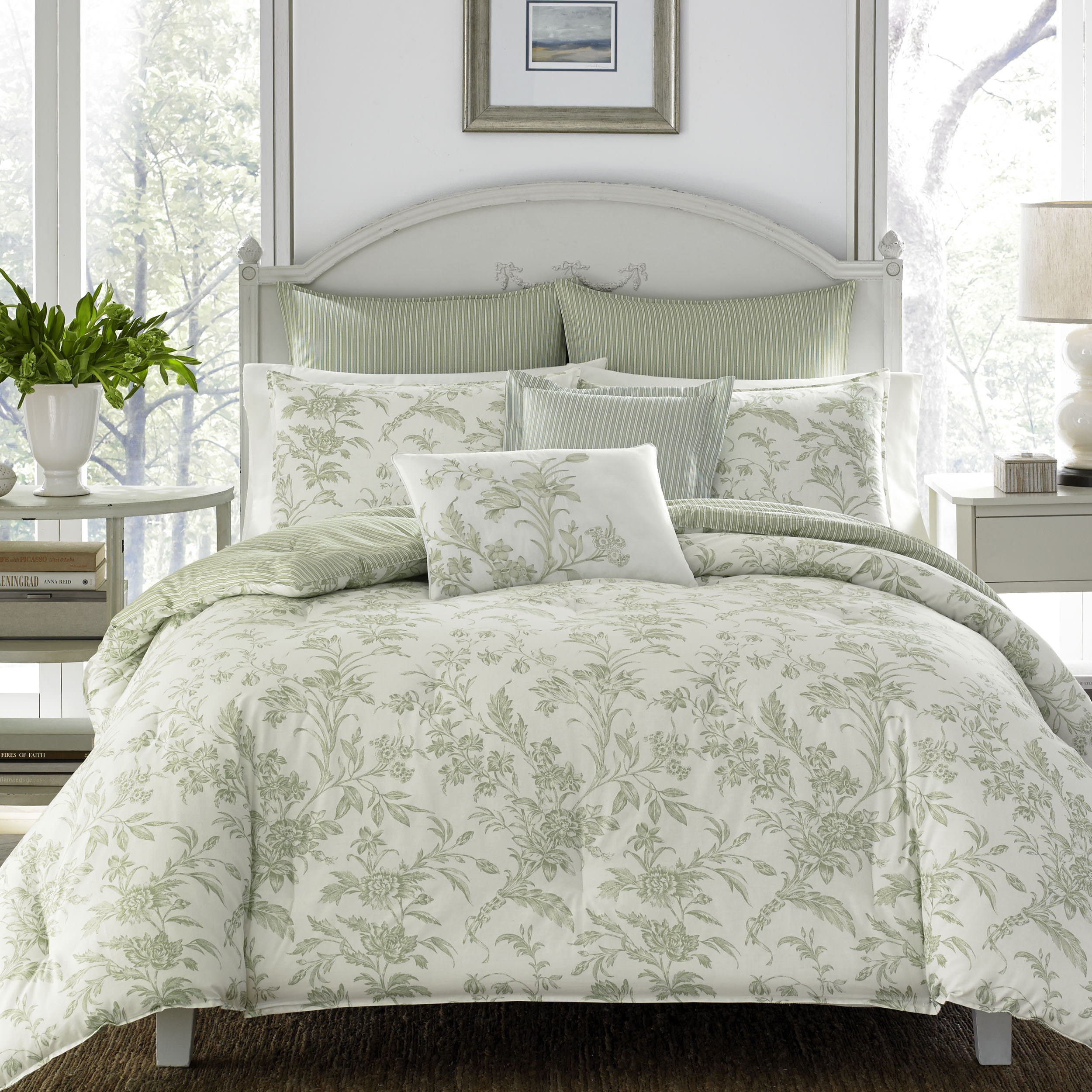 Laura Ashley Natalie Green Cotton Duvet Cover Set & Reviews | Wayfair
