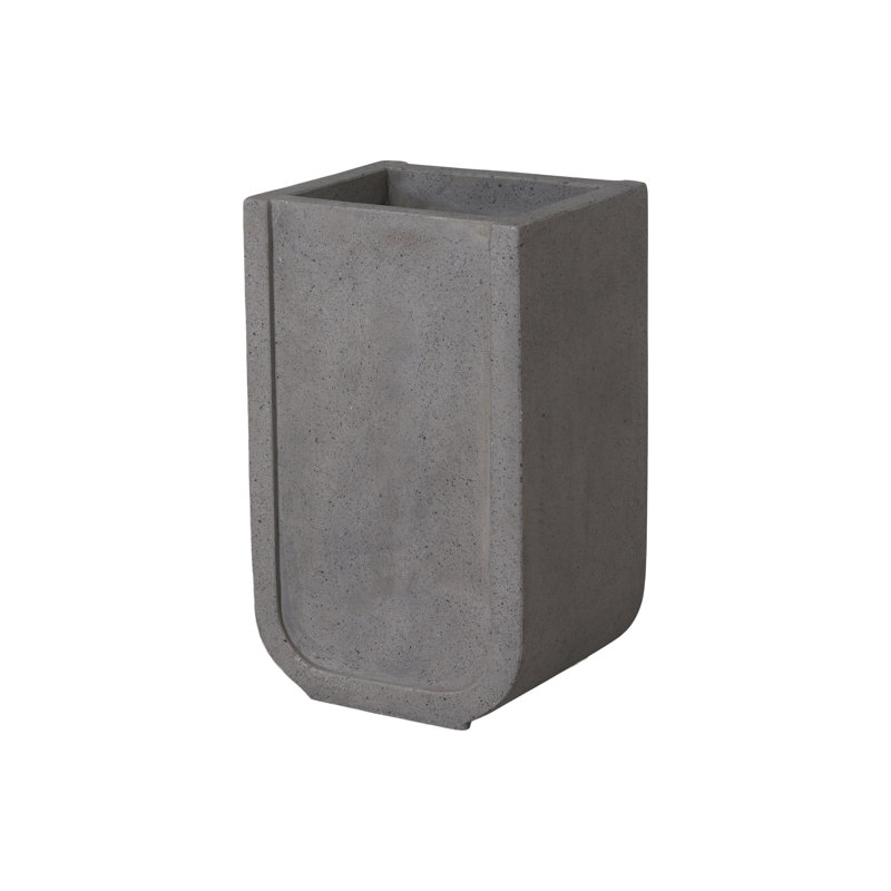 POT DE FLEURS URI GRIS 15,5 po x 14 po x 26 po URI, H 20 po x l 10 po x P 10 po