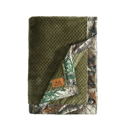Realtree APX Throw