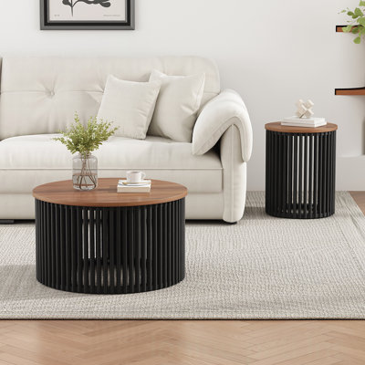 Ensemble de meubles de patio exquis comprenant une table basse en bois massif d'acacia et une table d'appoint assortie pour une expérience de vie extérieure améliorée