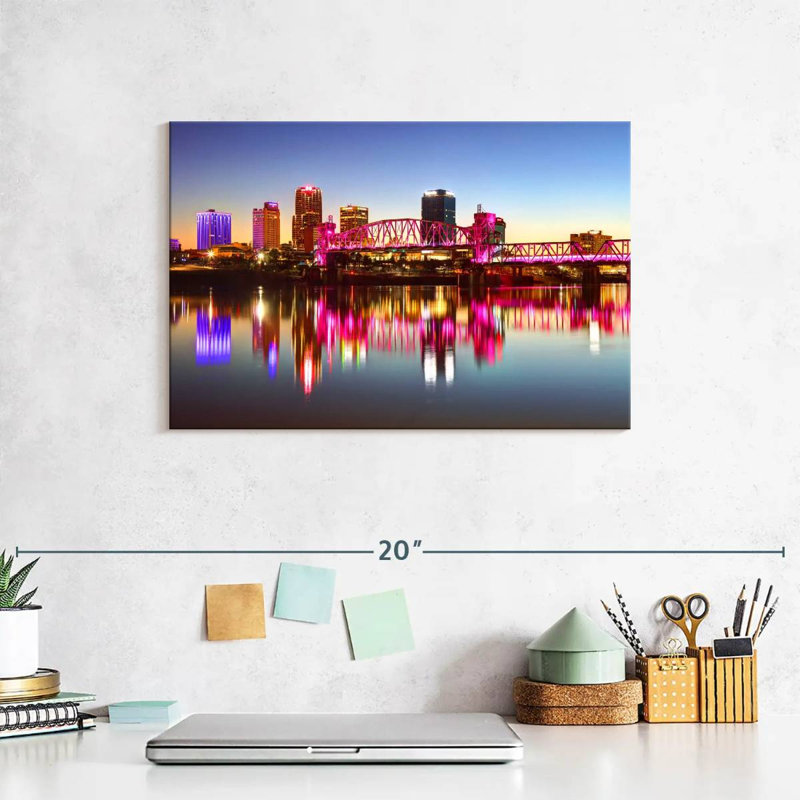 Nicci Little Rock Skyline, 8" H x 12" W