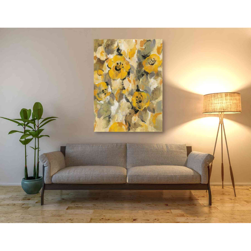 «Yellow Floral I» par Silvia Vassileva, H 54 po x l 40 po x P 1,5 po