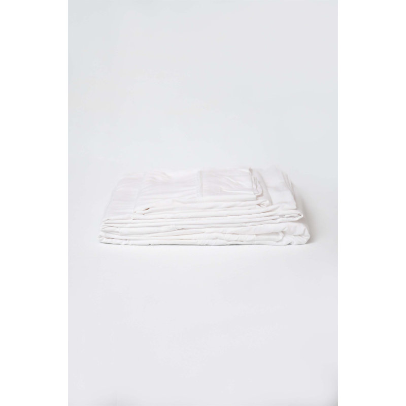 Hypoallergenic Rayon From Bamboo Sheet Set for a Peaceful Night's Sleep, Queen Sheet Set + 3 Additional Pieces, White