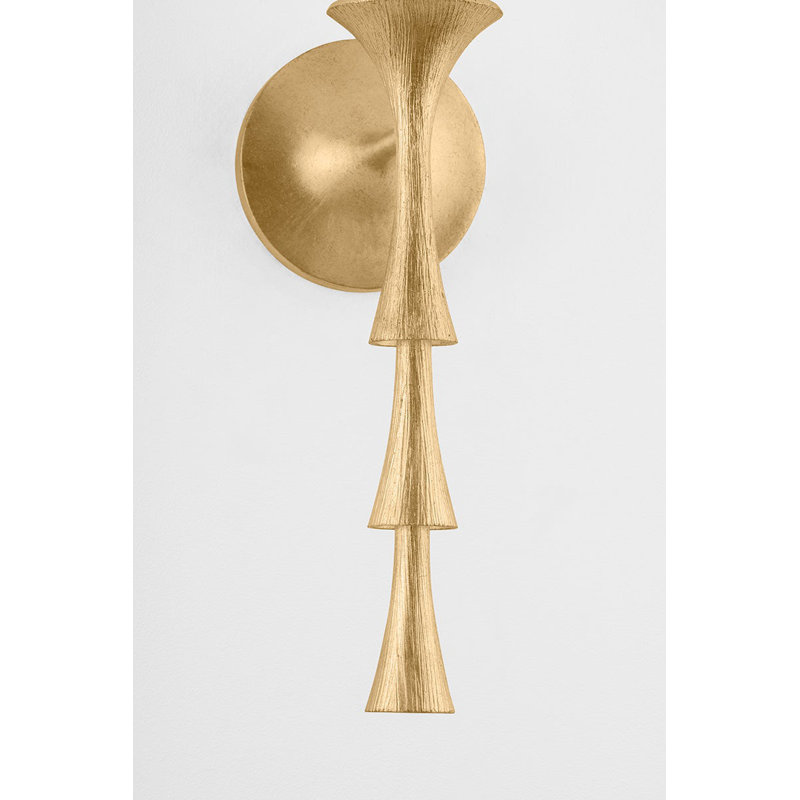 Vails Gate 1 - Light Wallchiere